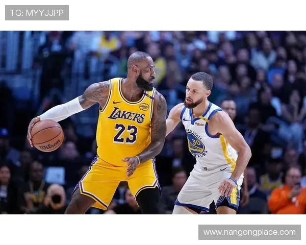 湖人迎关键赛季收官詹姆斯带队力争季后赛胜利